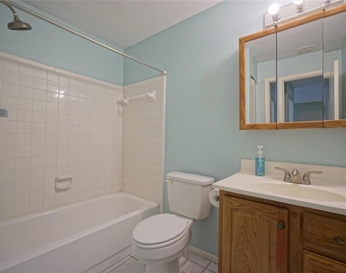 5117 Ellendale Avenue - Photo Thumbnail 14