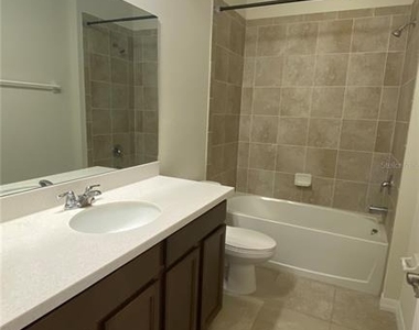 13515 Palmera Vista Drive - Photo Thumbnail 5