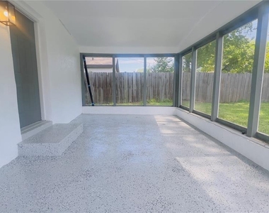 5301 40th Street N - Photo Thumbnail 19