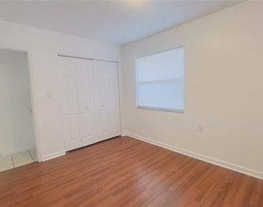 5301 40th Street N - Photo Thumbnail 15