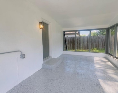 5301 40th Street N - Photo Thumbnail 18