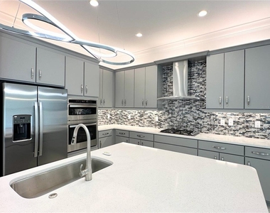3392 Acacia Bay Avenue - Photo Thumbnail 10