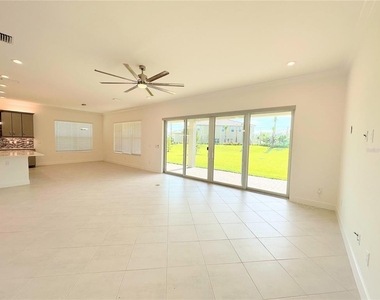 3392 Acacia Bay Avenue - Photo Thumbnail 15
