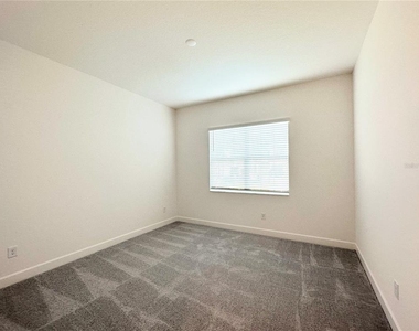 3392 Acacia Bay Avenue - Photo Thumbnail 7