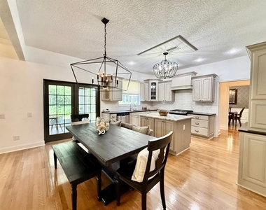 4272 Ellinwood Boulevard - Photo Thumbnail 19