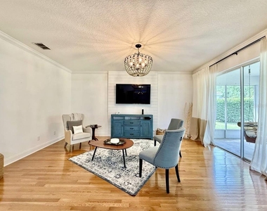 4272 Ellinwood Boulevard - Photo Thumbnail 21