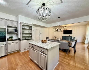 4272 Ellinwood Boulevard - Photo Thumbnail 17