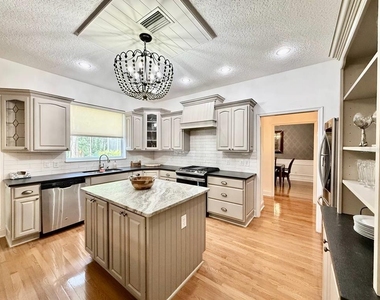 4272 Ellinwood Boulevard - Photo Thumbnail 15