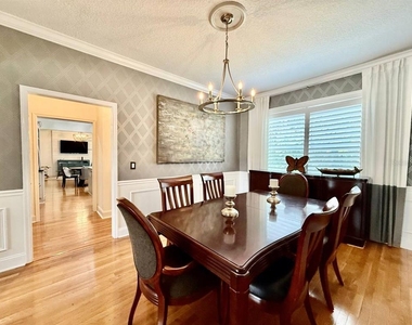 4272 Ellinwood Boulevard - Photo Thumbnail 12