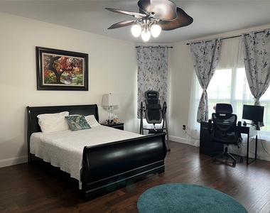 3010 Winding Trail - Photo Thumbnail 13