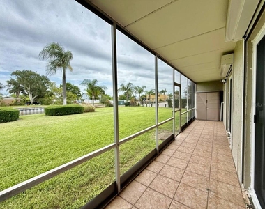 8801 Bay Pointe Drive - Photo Thumbnail 23