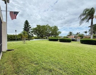 8801 Bay Pointe Drive - Photo Thumbnail 27