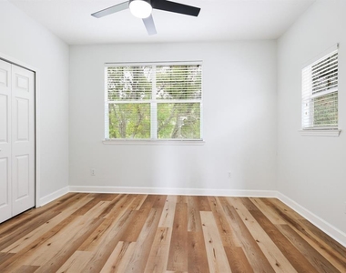 4706 Gurnet Court - Photo Thumbnail 13