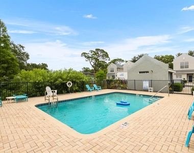 4706 Gurnet Court - Photo Thumbnail 22