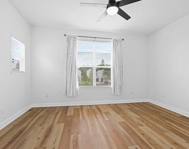 4706 Gurnet Court - Photo Thumbnail 16