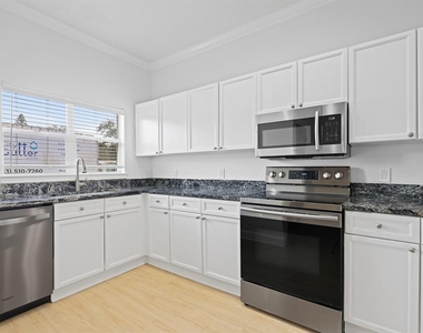 4706 Gurnet Court - Photo Thumbnail 9