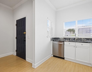 4706 Gurnet Court - Photo Thumbnail 8