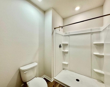 2481 Mellow Lane - Photo Thumbnail 31