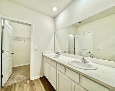 2481 Mellow Lane - Photo Thumbnail 32