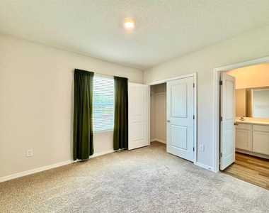 2481 Mellow Lane - Photo Thumbnail 22