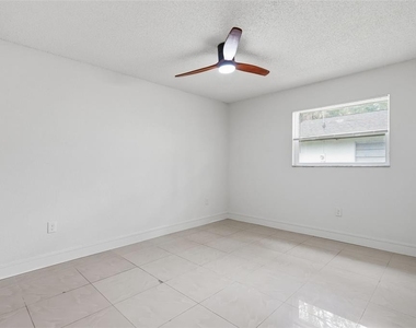 7133 Pinewood Dr - Photo Thumbnail 10