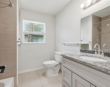 7133 Pinewood Dr - Photo Thumbnail 12