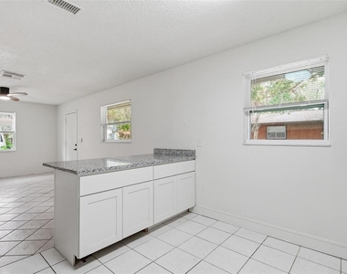 7133 Pinewood Dr - Photo Thumbnail 8