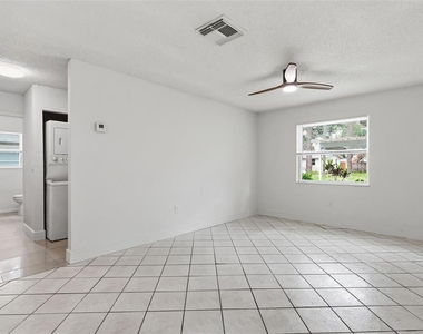 7133 Pinewood Dr - Photo Thumbnail 4