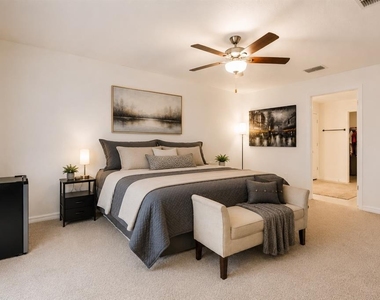 13191 Garnet Raspberry Avenue - Photo Thumbnail 11