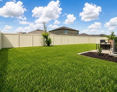 13191 Garnet Raspberry Avenue - Photo Thumbnail 15