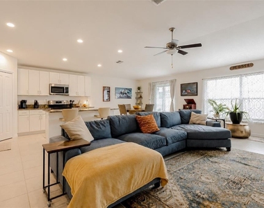 13191 Garnet Raspberry Avenue - Photo Thumbnail 8