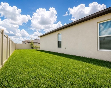 13191 Garnet Raspberry Avenue - Photo Thumbnail 14
