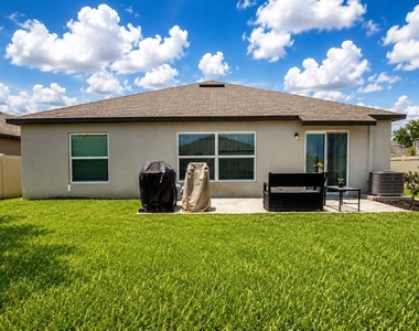 13191 Garnet Raspberry Avenue - Photo Thumbnail 16