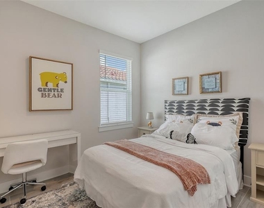 491 Daylily Boulevard - Photo Thumbnail 31