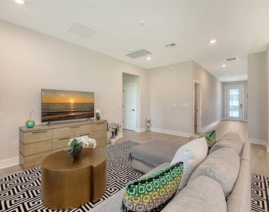 491 Daylily Boulevard - Photo Thumbnail 8