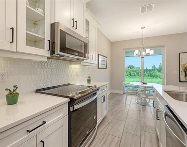 491 Daylily Boulevard - Photo Thumbnail 15