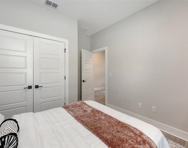 491 Daylily Boulevard - Photo Thumbnail 33