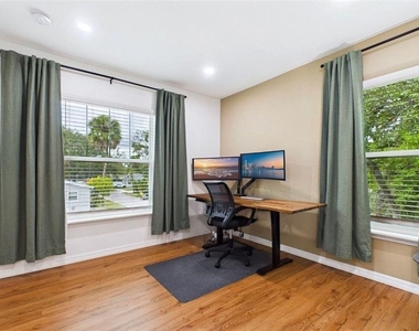 3802 E Curtis Street - Photo Thumbnail 23