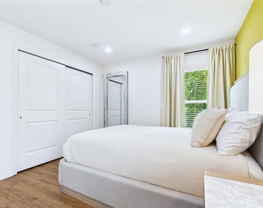 3802 E Curtis Street - Photo Thumbnail 18