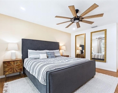 3802 E Curtis Street - Photo Thumbnail 14