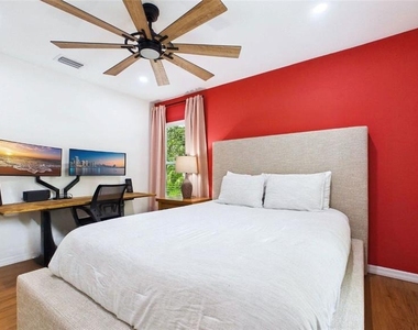 3802 E Curtis Street - Photo Thumbnail 24