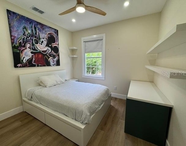 537 Campus Street - Photo Thumbnail 21