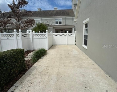537 Campus Street - Photo Thumbnail 39