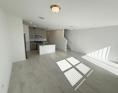 16423 Happy Eagle Drive - Photo Thumbnail 16