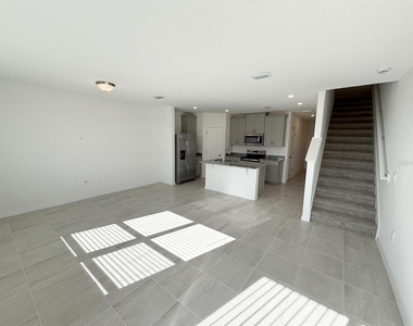 16423 Happy Eagle Drive - Photo Thumbnail 15