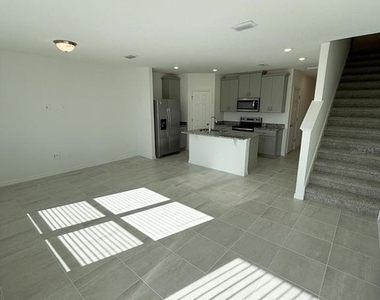 16423 Happy Eagle Drive - Photo Thumbnail 17