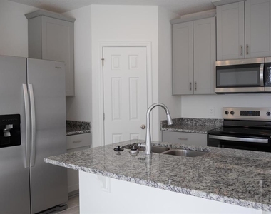 16423 Happy Eagle Drive - Photo Thumbnail 9
