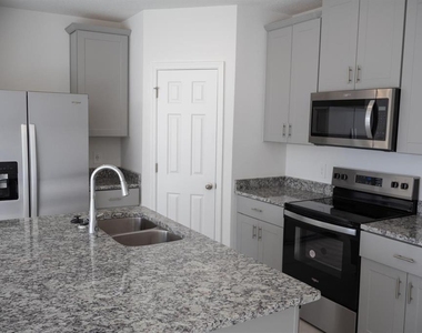 16423 Happy Eagle Drive - Photo Thumbnail 12