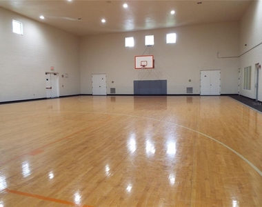 417 Southern Pecan Circle - Photo Thumbnail 11