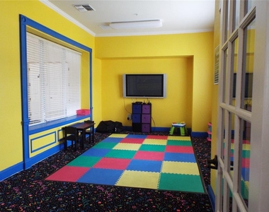 417 Southern Pecan Circle - Photo Thumbnail 13